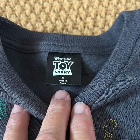 NWT Toy Story Kids Sweatshirt - Gray Size 3T - Picture 2 of 4